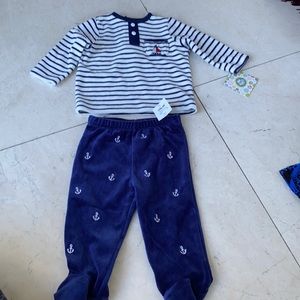 Velour 2 piece baby set